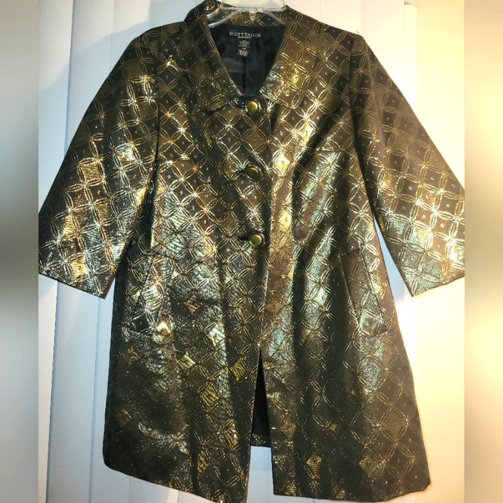 Gold swing jacket